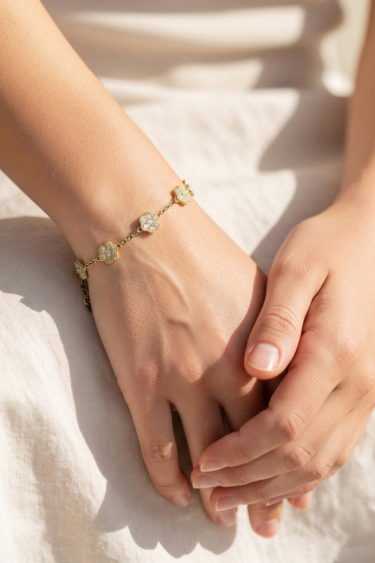 Clover Spark Armband
